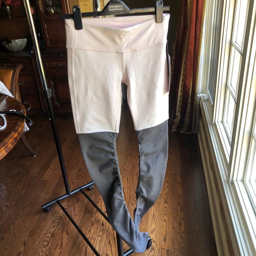 Alo yoga pants